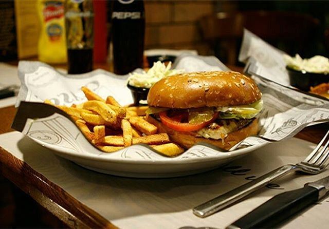  open  fries &  soda while enjoying the  best  burgers @classicbrgr ...