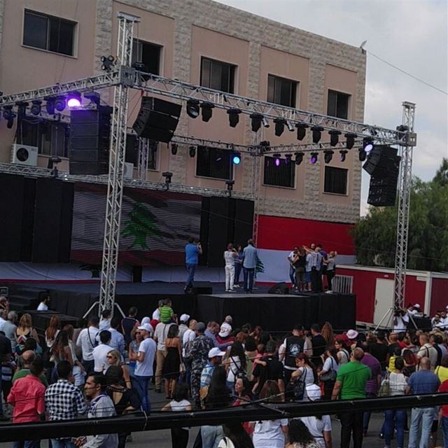 Opening of  sandoukeldonia  baaklin  festival  chouf  lebanon  kids ...