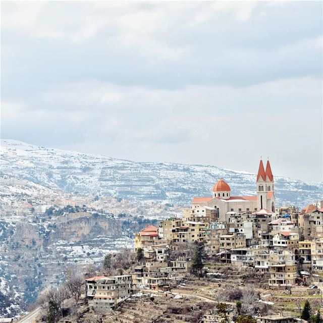 Over every mountain there is a... (Bcharré, Liban-Nord, Lebanon)