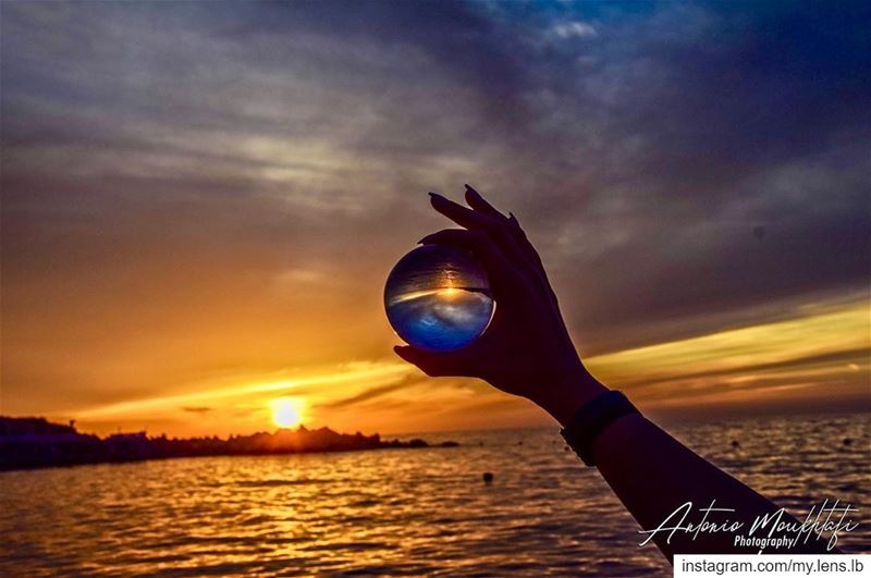 Over the sea and under the sky.  sunset  lensball  lebanon  sea  sky ... (Tahet el-rih تحت الرّيح)