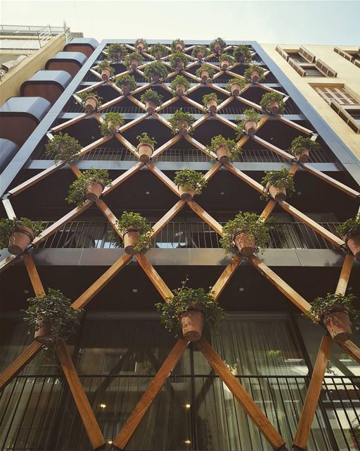 Para os amantes do design e da arquitetura, a Beirute pós-guerra oferece... (Achrafieh, Lebanon)