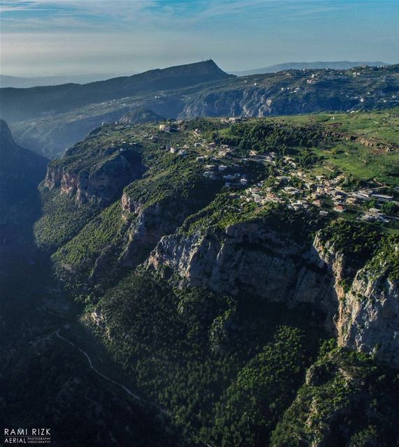 PARADISE 💚...  bchare  northlebanon  lebanon  dji  drones  quadcopter... (Bcharré, Liban-Nord, Lebanon)