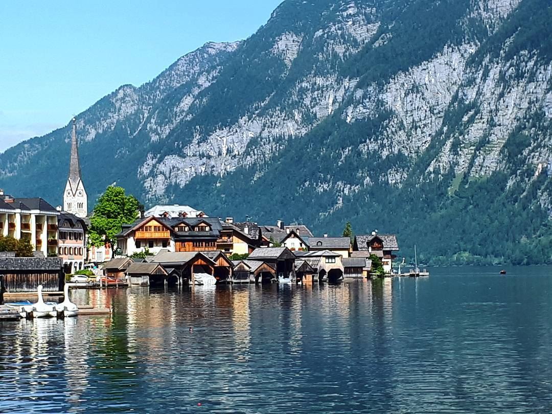  Paradise 🏞☄  hallstatt  lake  perfect  town   austria  liveloveaustria ... (Hallstatt, Austria)