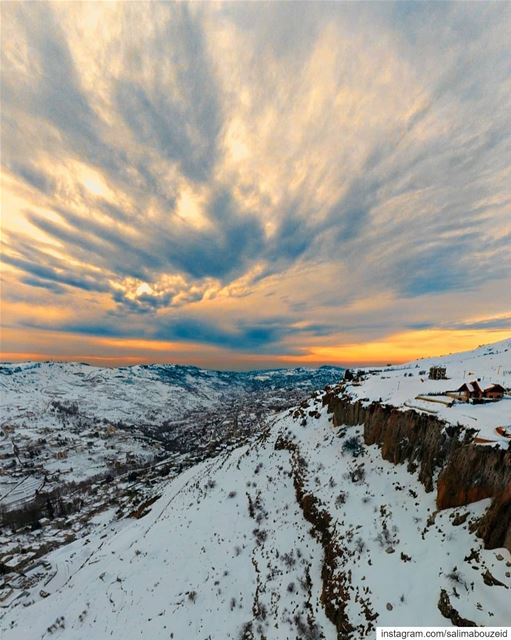 Peace of heaven on earth 🇱🇧 --------------------------------------------- (Faraya, Mont-Liban, Lebanon)