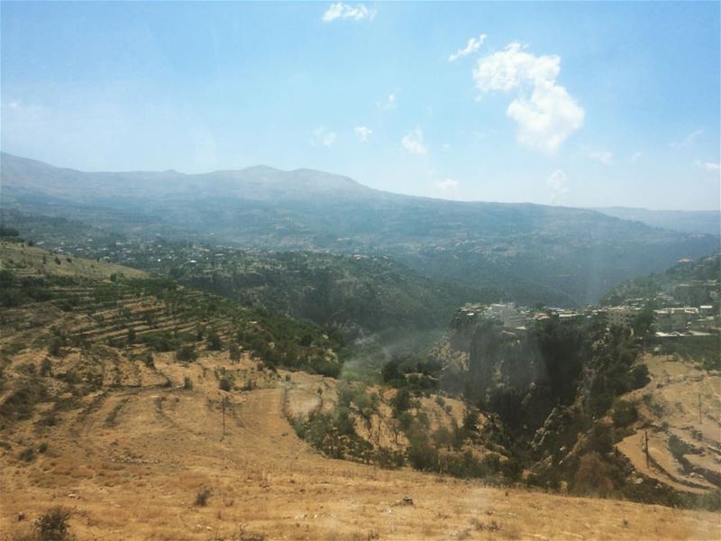Peace of mind 🌿P.S. ignore my reflection 🌝🌚 photography  nature  hike... (Bcharré, Liban-Nord, Lebanon)