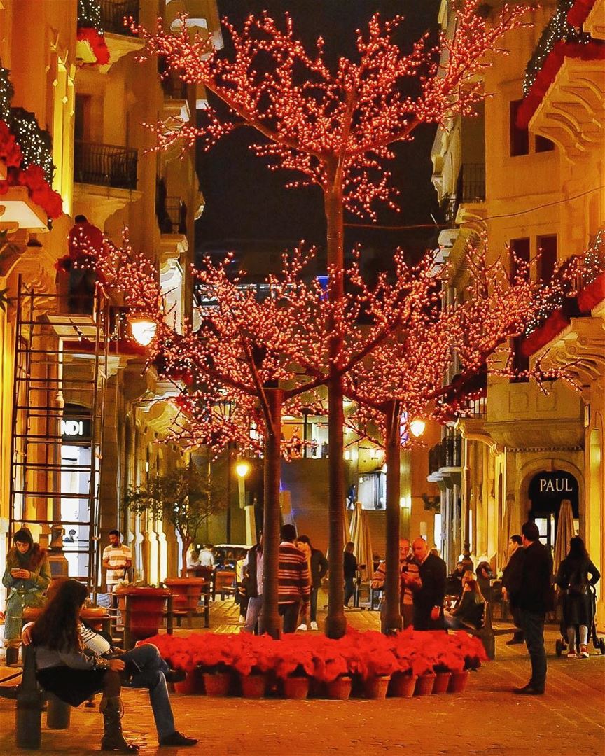 Peace on Earth will come to stay,When we live Christmas everyday - Helen... (Beirut, Lebanon)
