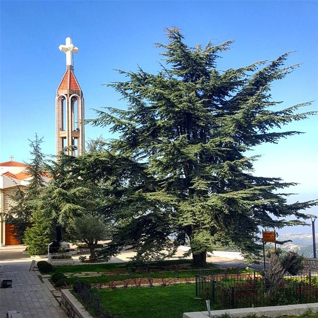 Peaceful morning to you all 🙇‍♀️❤💙 .......... Lebanon  Annaya ... (Mar Charbel Church)