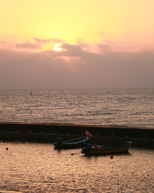 Peaceful weekend sunset! thisislebanon79  viewbug  yourshotphotographer ... (Beirut, Lebanon)