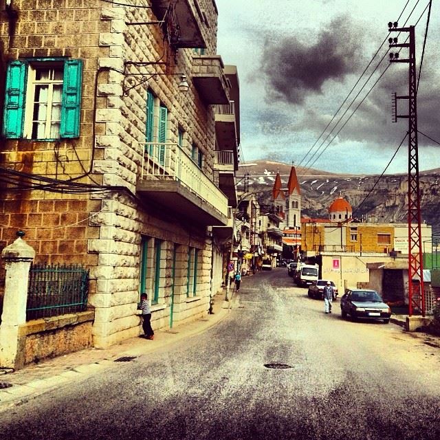 Peeping Tom  rural  towns  traditional  lebanese  buildings  architecture ...