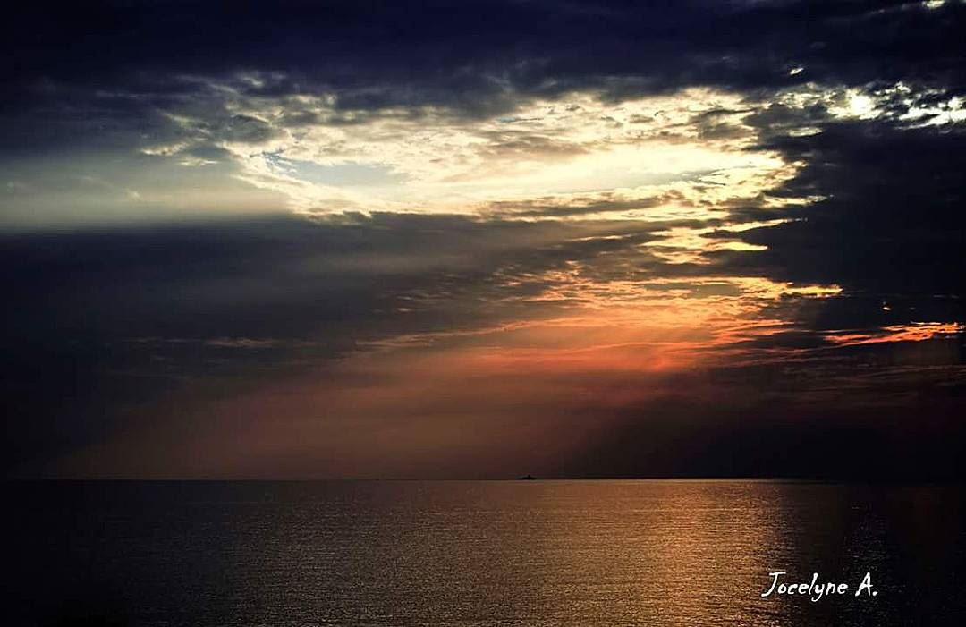 People come and go just like that... sunset  sky  beauty  beautiful ... (Jbeil جبيل)