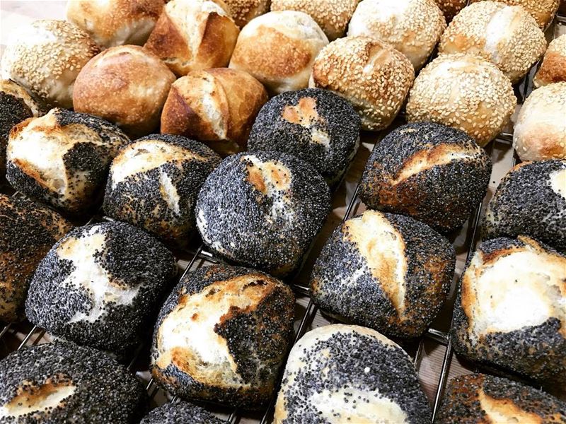 Petits pains carrés pavot, sésame et tradition 🥖🥖🥖⠀  livelovefood ...