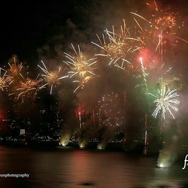 photo  4pics  fadiaounphotography  fireworks  jounieh  Lebanon ...