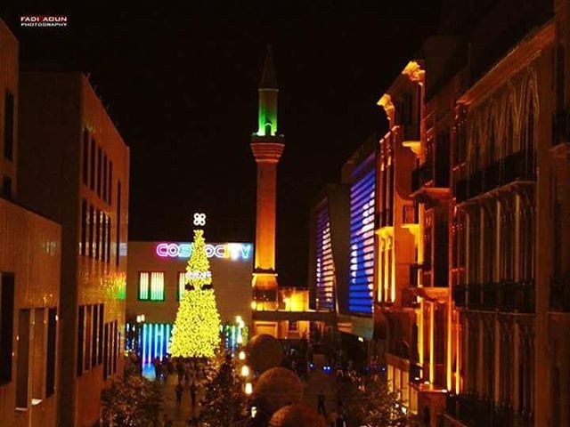  photo  fadiaoun @faaoun  beirut  mosque  Christmas  tree  lights ...