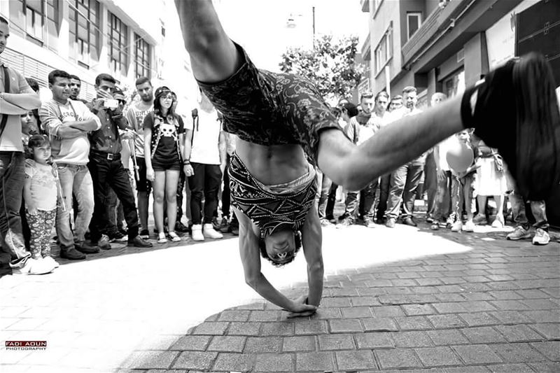  photo  fadiaounphotography  hamra  dance  street  lebanon  blackandwhite ...