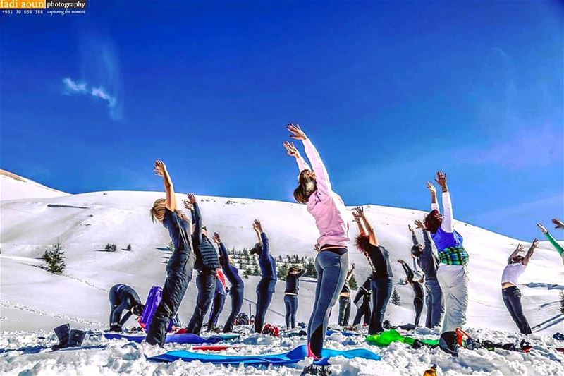  photo  fadiaounphotography  photoshooting  yoga  sky  snow  nature ...