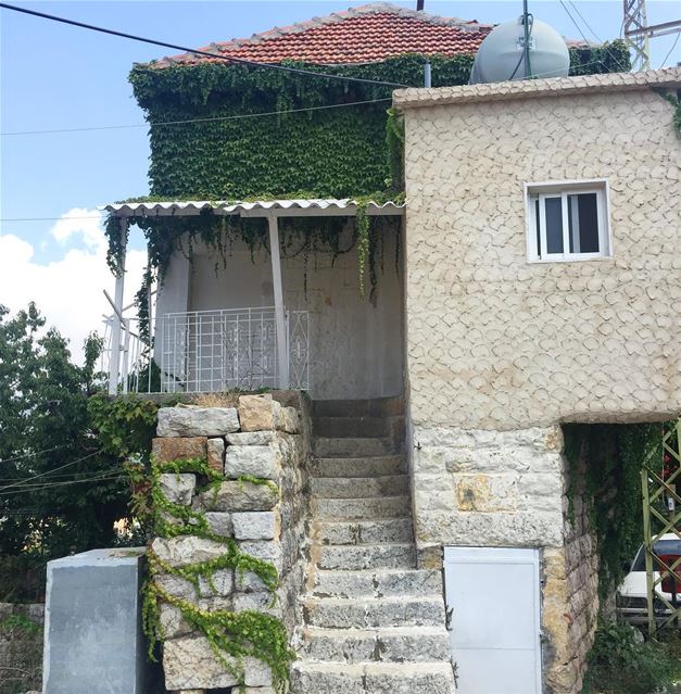  photography  livelovelebanon  insta_lebanon  igers  lebanonhouses ... (Douma, Liban-Nord, Lebanon)