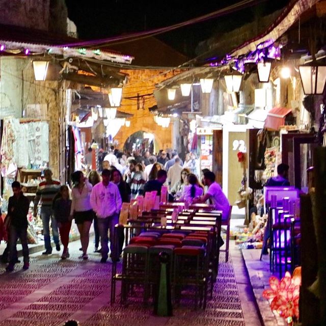  photooftheday  people  souk  byblos  byblossouk  like4follow  teamcanon ...