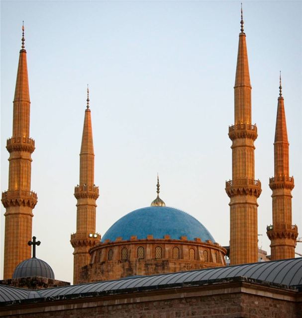  picoftheday morning thursday lebanon beirut mybeirut sun blue mosque... (Beirut, Lebanon)