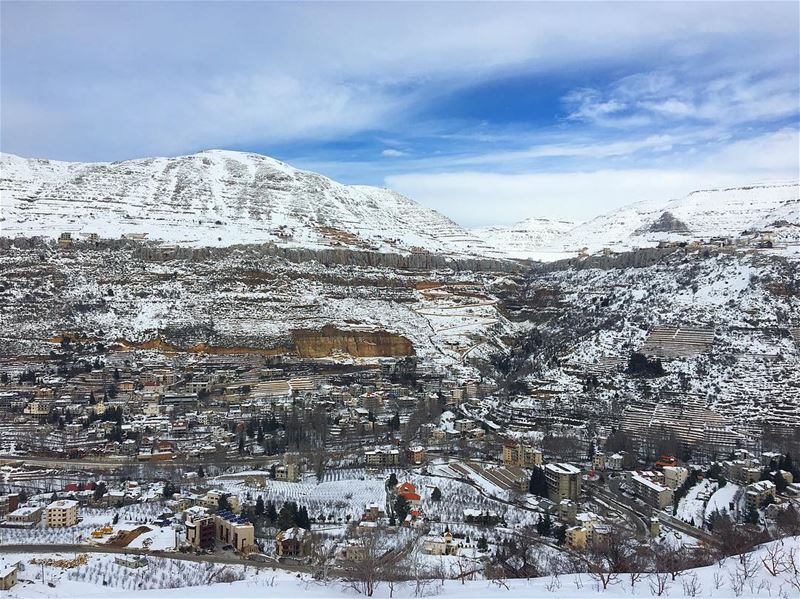 Picture perfect 🏔For your inquires about Mont Royal, please call us on + (Faqra Ruins Kfardebian)