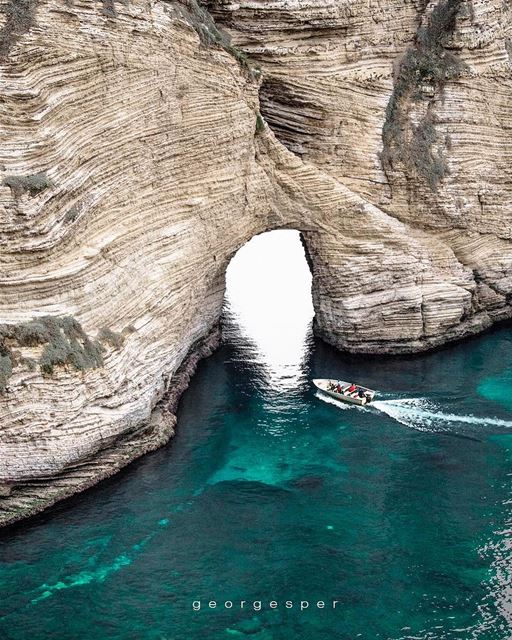 Pigeon's Rock of Beirut 🇱🇧.... proudlylebanese  beautifullebanon ... (Beirut, Lebanon)