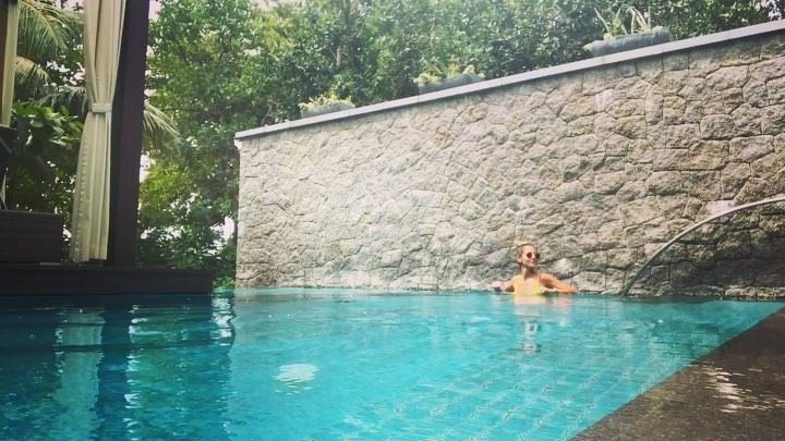  pool  workout ,  cardio without the  sweat ☀️💦 any form of movement is... (La Misere, Beau Vallon, Seychelles)