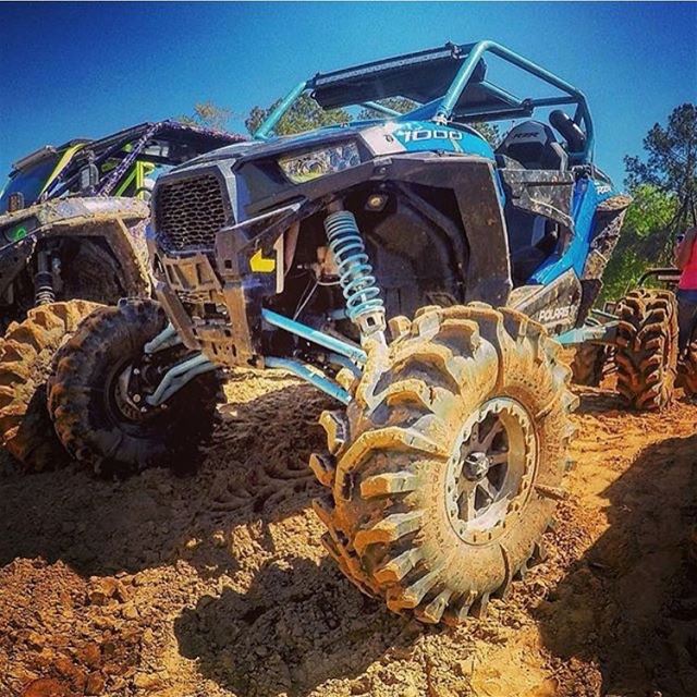 Posing for the Camera ! rzr  rzr1000  polaris  helmetson  bologna ...