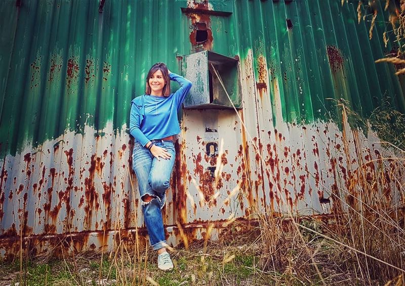  posing 🙈 kfardebiannaturalbridge ....... octobervibes shorthair... (Kfardebian,Mount Lebanon,Lebanon)