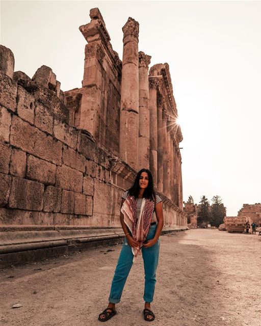 Postcards from  baalbeck 🇱🇧☀️📍 temple of bacchus, god of wine 🍷-📷 @ (Baalbek, Lebanon)