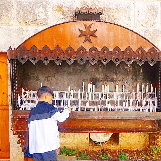 prayer eglise church monastere monastery candle