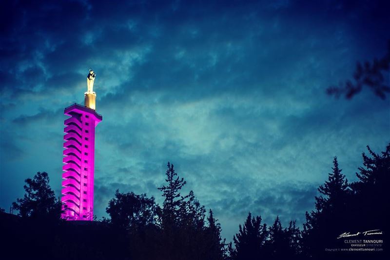 Préparons Noël avec la Sainte Vierge Marie 🙏🏻  livelovelebanon ...