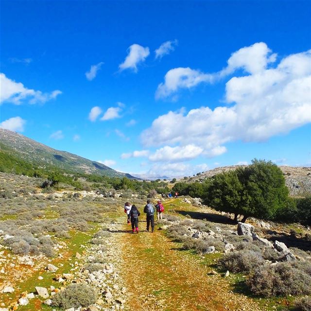  promaxsports  hikinglebanon  mashiya  ammiq  hiking  lfl ... (`Ammiq, Béqaa, Lebanon)