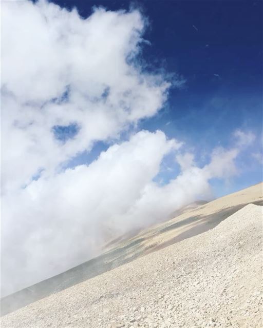  qadishavalley  clouds  goingup  qurnatassawda  qurnatalsawda  lebanon ... (Kadisha Valley)