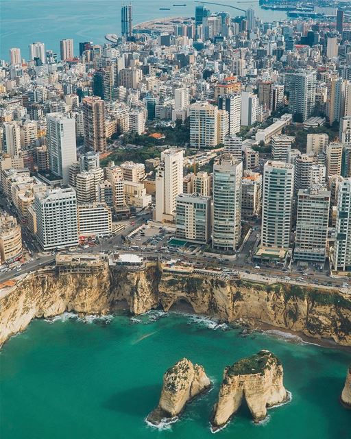 Qualquer um que sobrevoa a cidade de Beirute pela primeira vez, seja libanê (Beirut, Lebanon)
