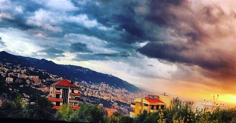 Rain & Sun 🌦....... Lebanon  Beirut  Liban  LiveLoveLebanon ... (Adma, Mont-Liban, Lebanon)