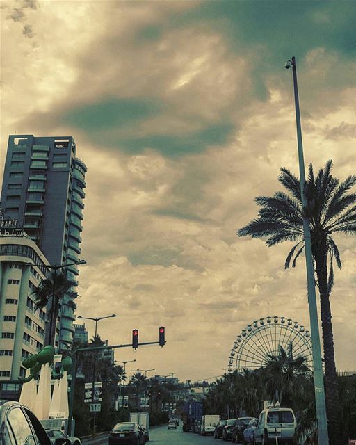 Rainy mid-June in Beirut...☁🌥🌦🌞By @truewealth_manal_tamim ... (Ain El Mraisi)