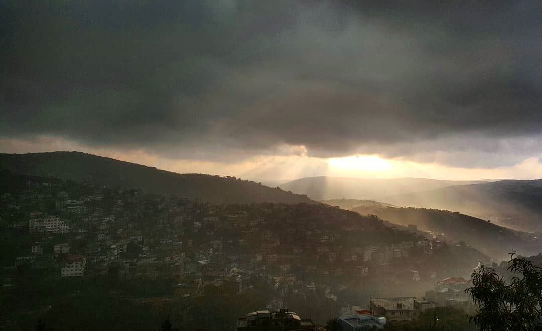  rainyday  clouds  bestseasonever  iloverain  instalike  livelovehasbaya❤️� (Hasbayya, Al Janub, Lebanon)