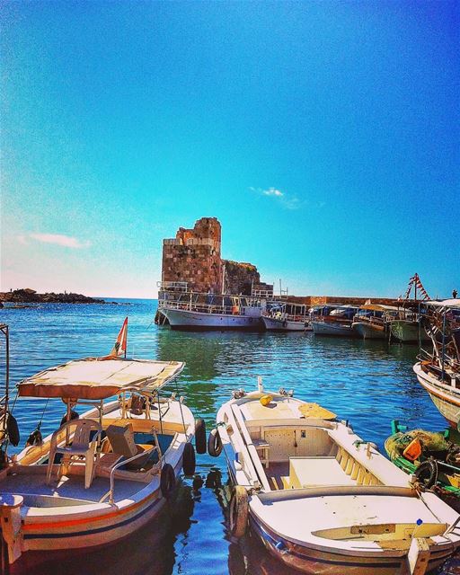 Ready to sail away 🚣‍♀️ .... lovelebanon  lebanonspotlights  lebanon ... (Byblos - Jbeil)