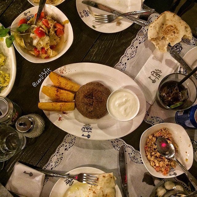 Really enjoyed the different Mezze choices at @BeitNazha during our ZomatoMeetup yesterday evening! Don't skip dessert! You're in for a real treat 🍨❤️😍 (Beit Nazha)
