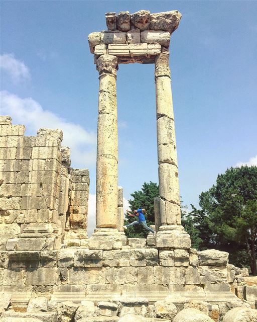 🏃🏻 (Rechdibbîne, Liban-Nord, Lebanon)