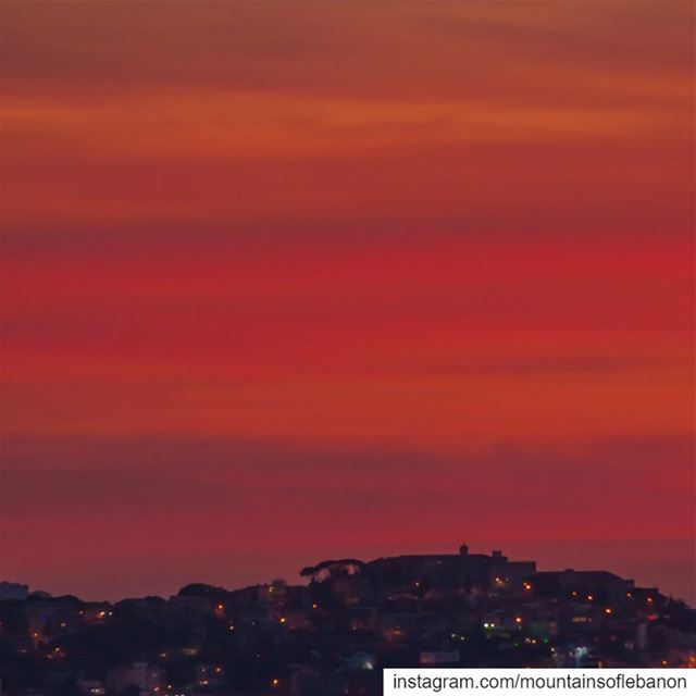 Red Orange dusk behind Qornet Chehwane, Saint Joseph School reddusk ... (Qurnat Shahwan, Mont-Liban, Lebanon)