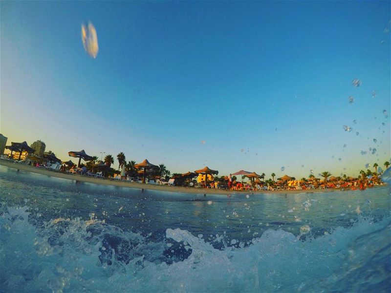 Refresh, revive, restart. Bring it on.🌊🌊🌊🌊🌊 @resthousetyr  waves ... (Soûr, Al Janub, Lebanon)