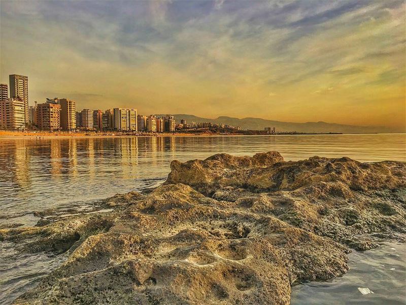 Remember when it rained ....By @migeal101  RamletElBayda  Beirut  Liban ... (Ramlet Al Bayda Public Beach)