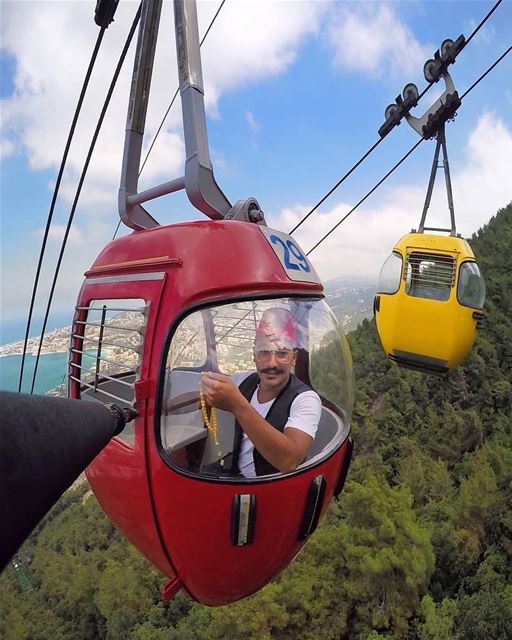  Repost @alexoutoftheoffice・・・❤لبناني اصيل بتراث لبناني اصلي التلفريك_ت (Harîssa, Mont-Liban, Lebanon)