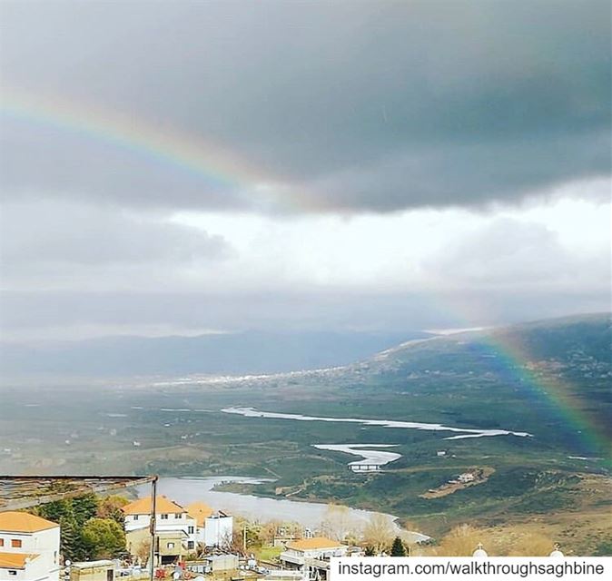 Repost @eliabk  picoftheday  sky  likeforlikes  beirut  water  winter ... (Saghbîne, Béqaa, Lebanon)