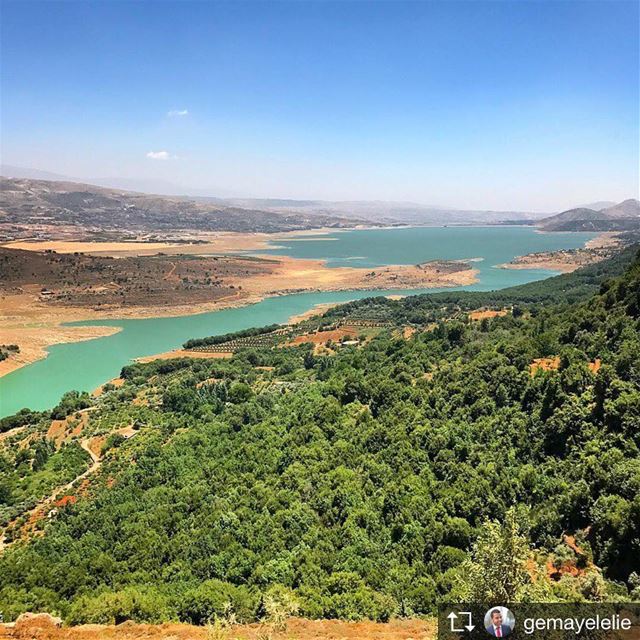 Repost from @gemayelelie  walkthroughsaghbine  Westbekaa  saghbine  bekaa... (Saghbîne, Béqaa, Lebanon)