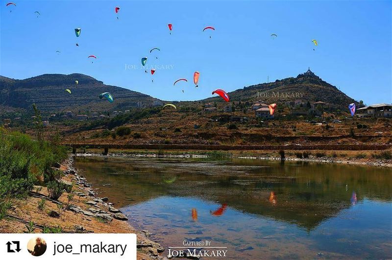  Repost @joe_makary (@get_repost)・・・ ehden  paragliding  parachute ...