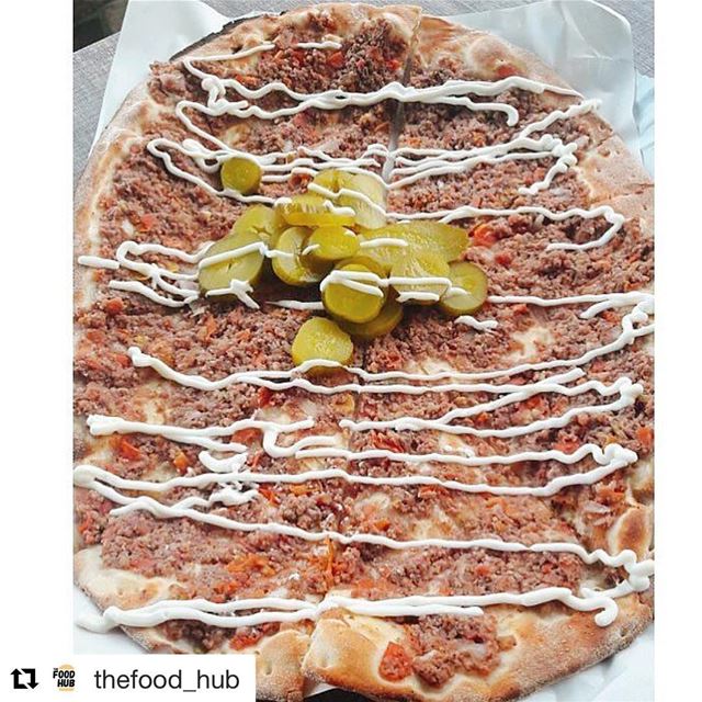  Repost @thefood_hub (@get_repost)・・・Preparing for the weekend😌  TGIF @ (Rashet somsom - رشة سمسم)