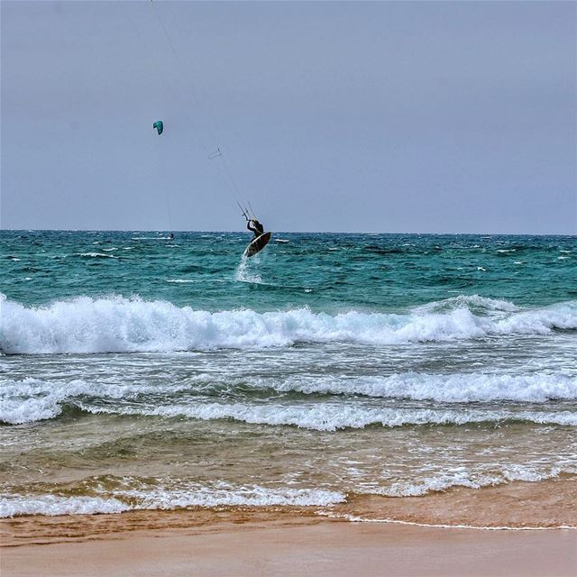 Ride high above  beach  north  nobilekiteboarding  northkite  northrebel ... (Laguava)