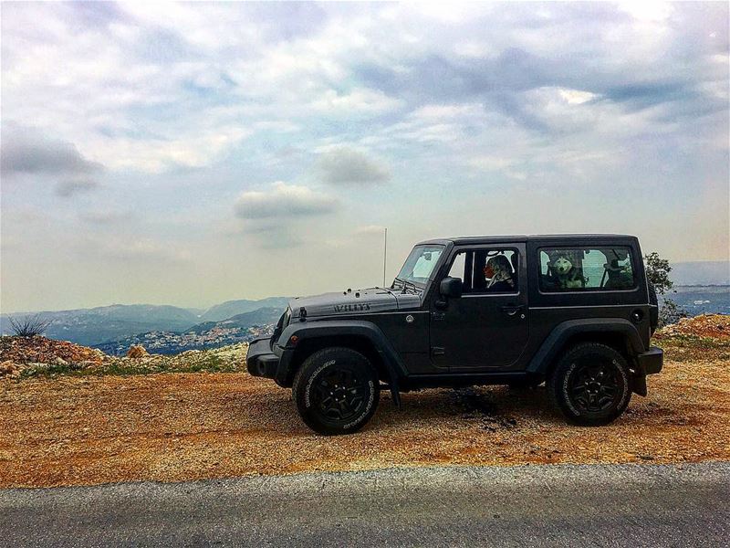 Road-trip with the Big SiS & Milia of course 😁  lebanon  northlebanon ... (Douma, Liban-Nord, Lebanon)