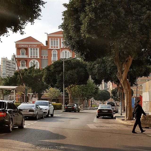 Roaming in Beirut's streets.. 📸by my bike..Such a freedom🎈 beirut ... (ساحة رياض الصلح)